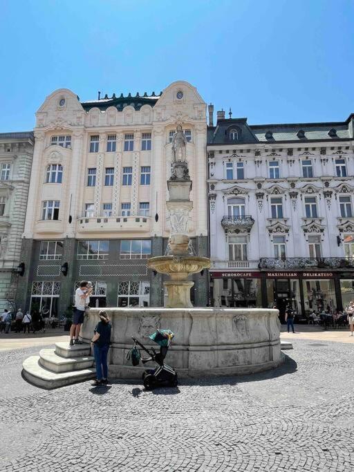 Good Old Times Apartment Bratislava Exterior foto